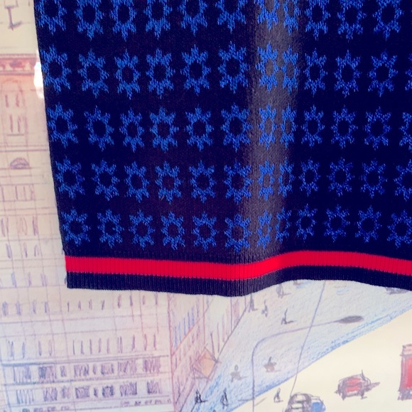 Tristan 2 piece knit cardigan and skirt suit with metallic floral print size L - Picture 6 of 16